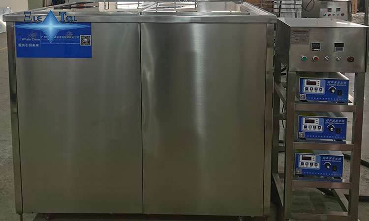 超聲波清洗機(jī)在塑料行業(yè)的應(yīng)用，如何去除各種污漬？
