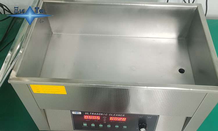 提升汽車零部件性能和壽命:超聲波清洗機的金屬清洗應(yīng)用 提升汽車零部件性能和壽命:超聲波清洗機的金屬清洗應(yīng)用