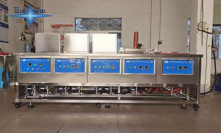 超聲波清洗機保障金屬冷藏設備的食品衛(wèi)生與質(zhì)量