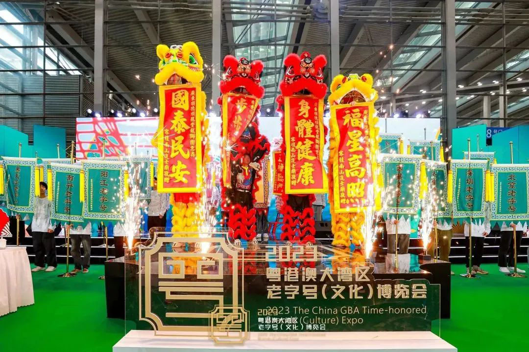 超聲波清洗技術(shù)在電子制造中的關(guān)鍵作用 超聲波清洗技術(shù)在電子制造中的關(guān)鍵作用