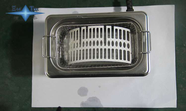 超聲波清洗機(jī)運(yùn)營(yíng)的關(guān)鍵問(wèn)題和注意事項(xiàng) 超聲波清洗機(jī)運(yùn)營(yíng)的關(guān)鍵問(wèn)題和注意事項(xiàng)