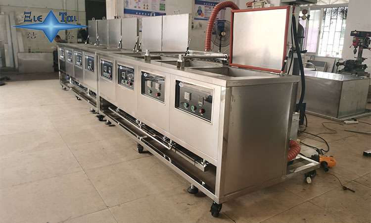 如何選擇適用于汽車修理廠的超聲波清洗機(jī)：價格、性能、規(guī)格綜合考量